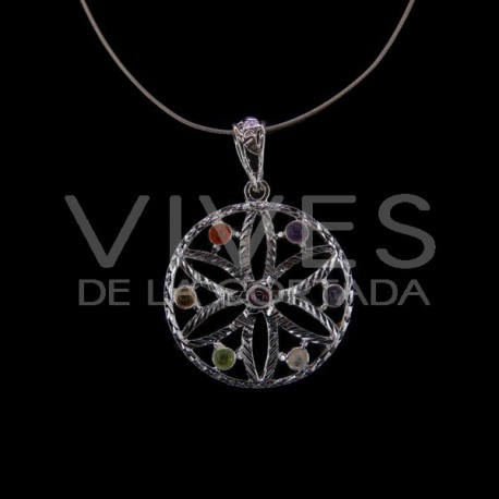 Pendentif Fleur avec minéraux de chakra - Bain d'argent