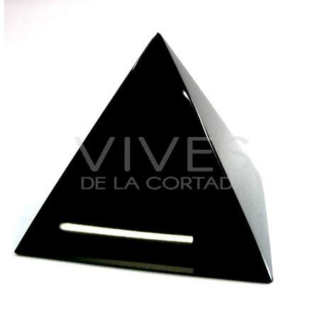 Piramide de Shungite sin pulir pequeña