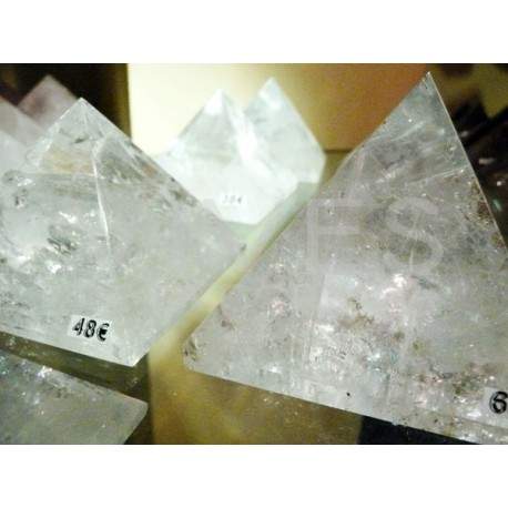 Pyramides polies de Quartz.