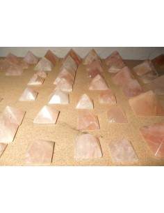 Pyramides polies de Quartz Rose. Qualité A.