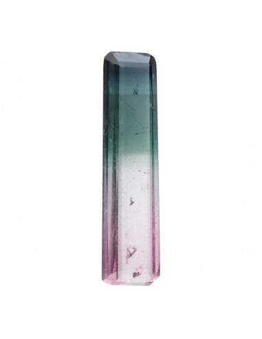 Cabochon de tourmaline tricolore facetté