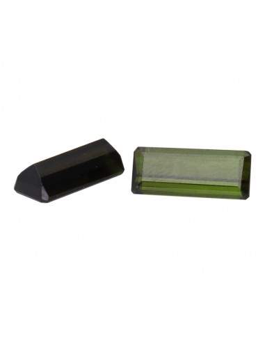 Cabochons de tourmaline verte...