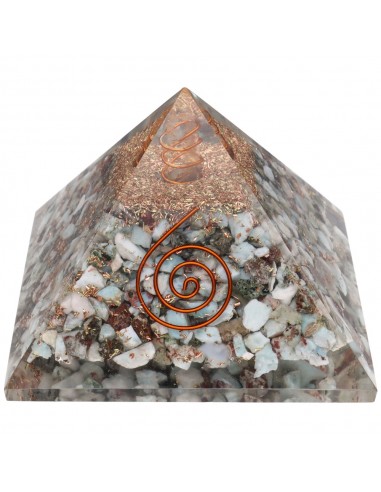 Pyramide de Larimar en résine avec...