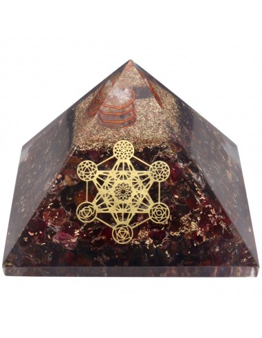 Resin Garnet Pyramid with Metatron 7x7cm