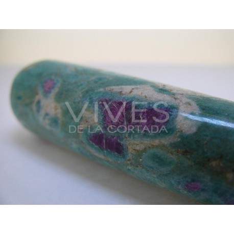 Massajador de rubis Zoisite