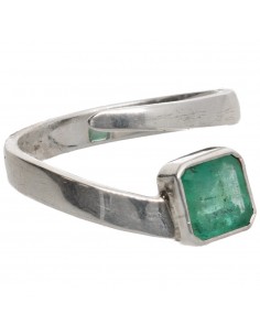 Faceted Emerald Ring in 925... 2