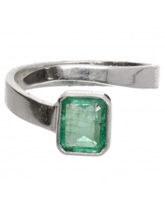 Faceted Emerald Ring in 925...