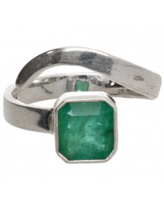 Faceted Emerald Ring in 925...