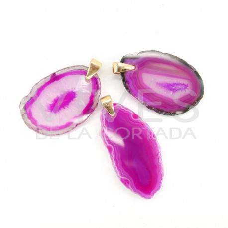 Colgante de Ágata Teñida de Rosa (Baño de Oro)