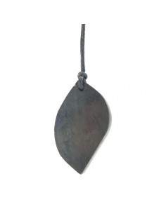 Pingente de folha de shungite